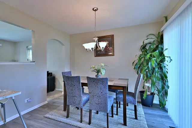 $390,000 | 16138 Lockwood Avenue, Oak Forest, IL 60452