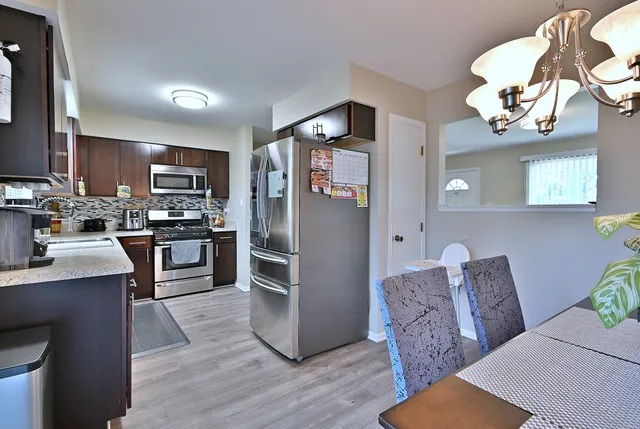 $390,000 | 16138 Lockwood Avenue, Oak Forest, IL 60452