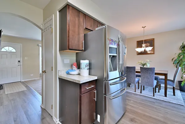 $385,000 | 16138 Lockwood Avenue, Oak Forest, IL 60452