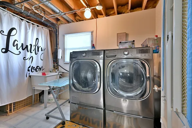 $390,000 | 16138 Lockwood Avenue, Oak Forest, IL 60452