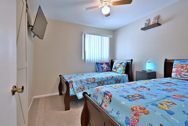 $390,000 | 16138 Lockwood Avenue, Oak Forest, IL 60452