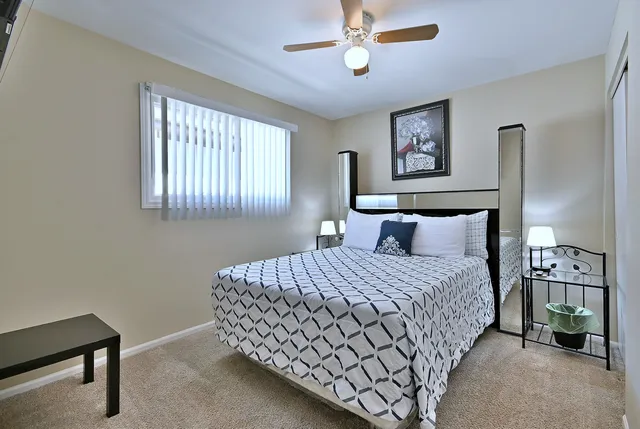 $390,000 | 16138 Lockwood Avenue, Oak Forest, IL 60452