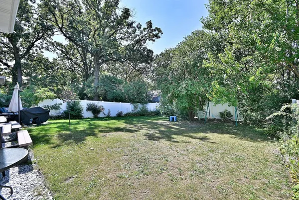 $385,000 | 16138 Lockwood Avenue, Oak Forest, IL 60452