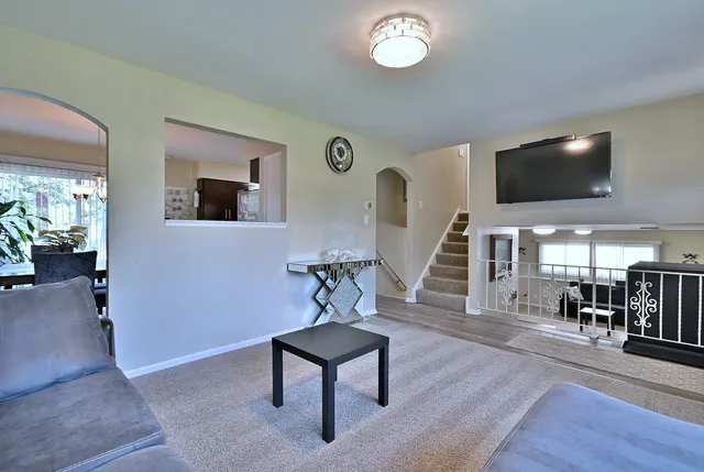 $390,000 | 16138 Lockwood Avenue, Oak Forest, IL 60452