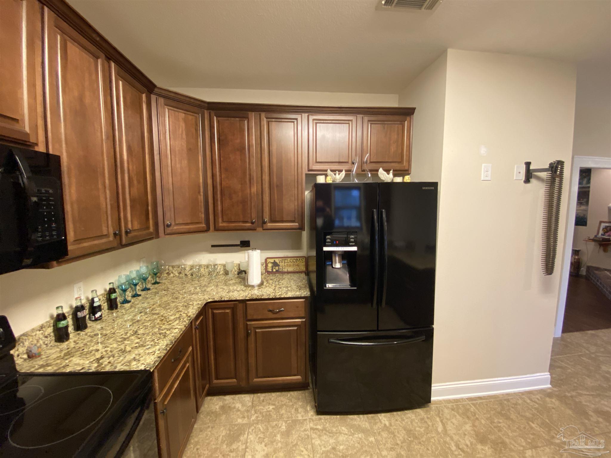 891 Graham Road Cantonment, FL 32533 - Photo 4 of 37 Gallery Image 4