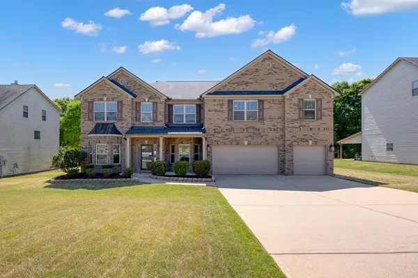 $454,600 | 28 Riverside Drive, Fort Mitchell, AL 36856