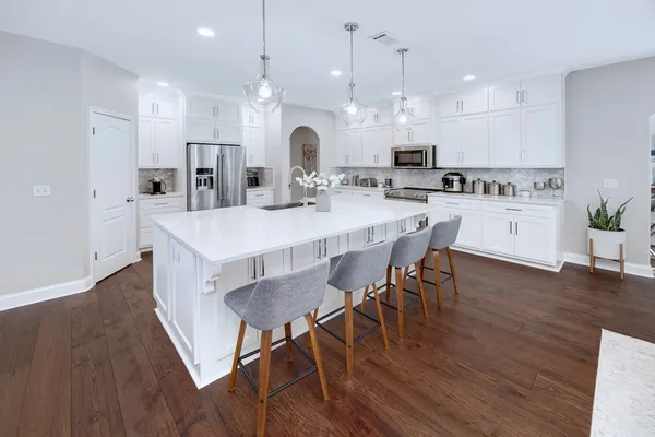 $454,600 | 28 Riverside Drive, Fort Mitchell, AL 36856