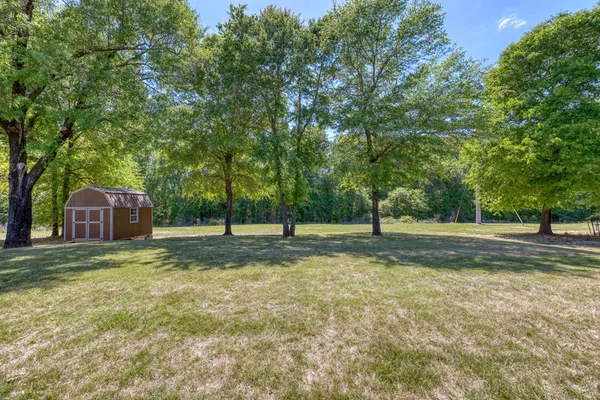$454,600 | 28 Riverside Drive, Fort Mitchell, AL 36856