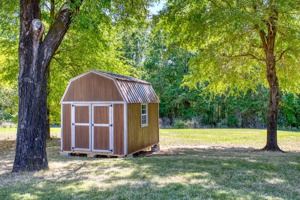 $454,600 | 28 Riverside Drive, Fort Mitchell, AL 36856