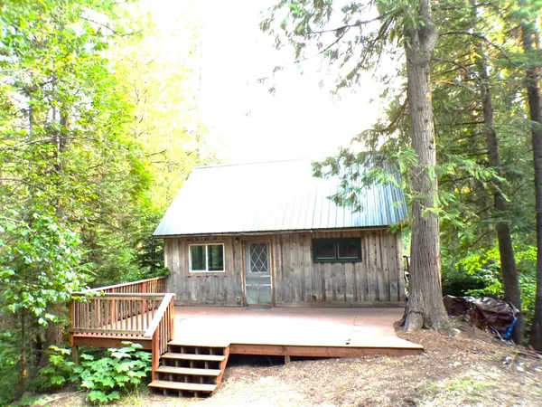 $235,000 | 3121 15 Mile Creek Road, Kettle Falls, WA 99141
