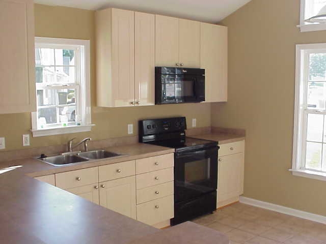339 Still Water Circle Boiling Springs, SC 29316 - Photo 4 of 17