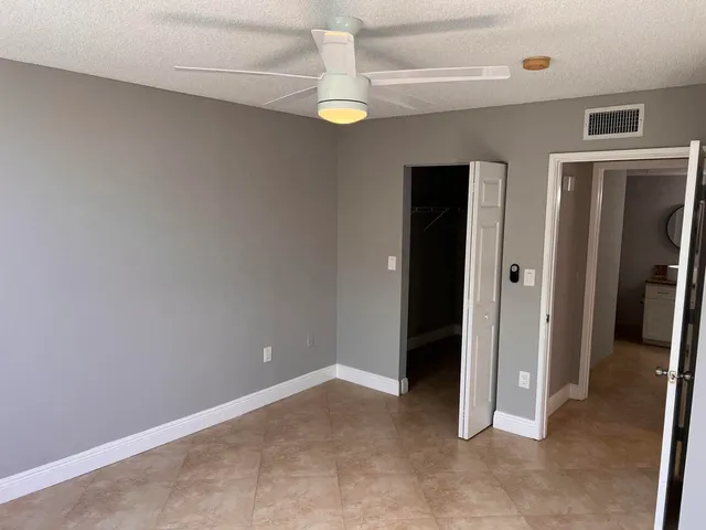 $2,250 | 1000 Scotia Drive, Unit 302, Hypoluxo, FL 33462