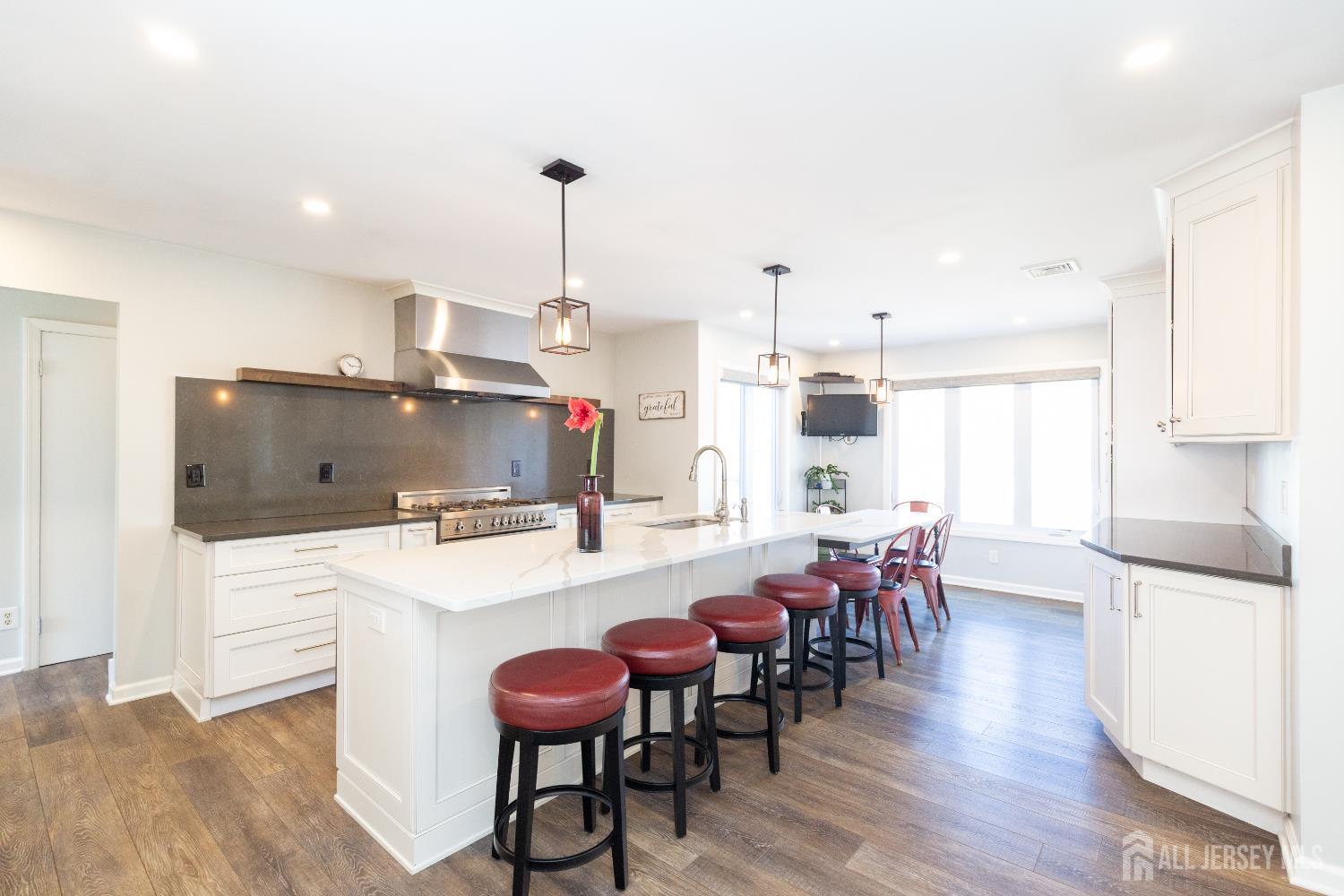 67 Thomas Place Edison, NJ 08837 - Photo 13 of 60