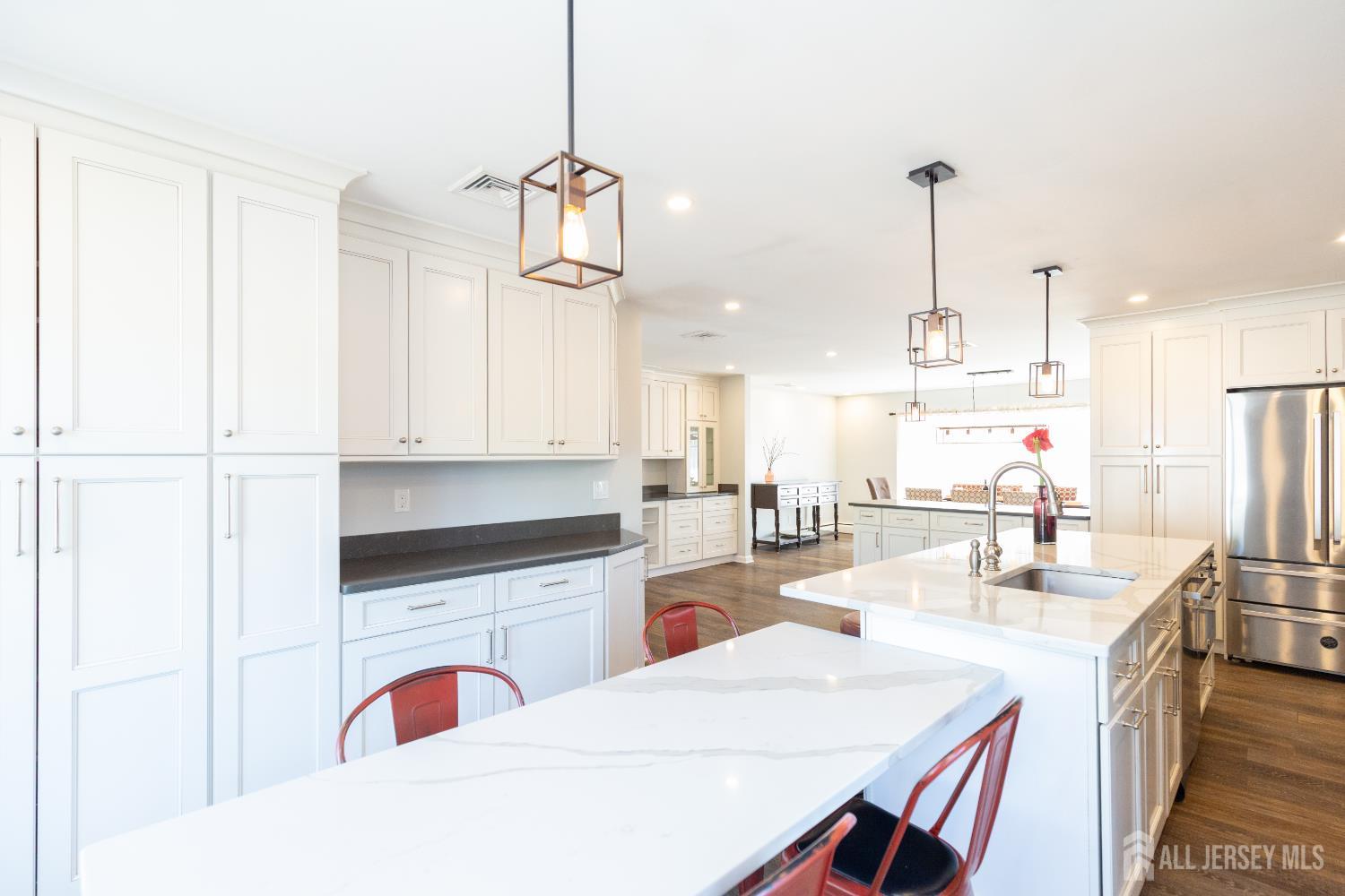 67 Thomas Place Edison, NJ 08837 - Photo 15 of 60