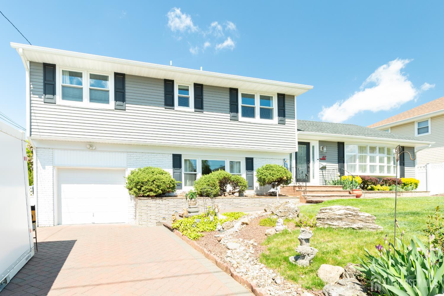 67 Thomas Place Edison, NJ 08837 - Photo 3 of 60