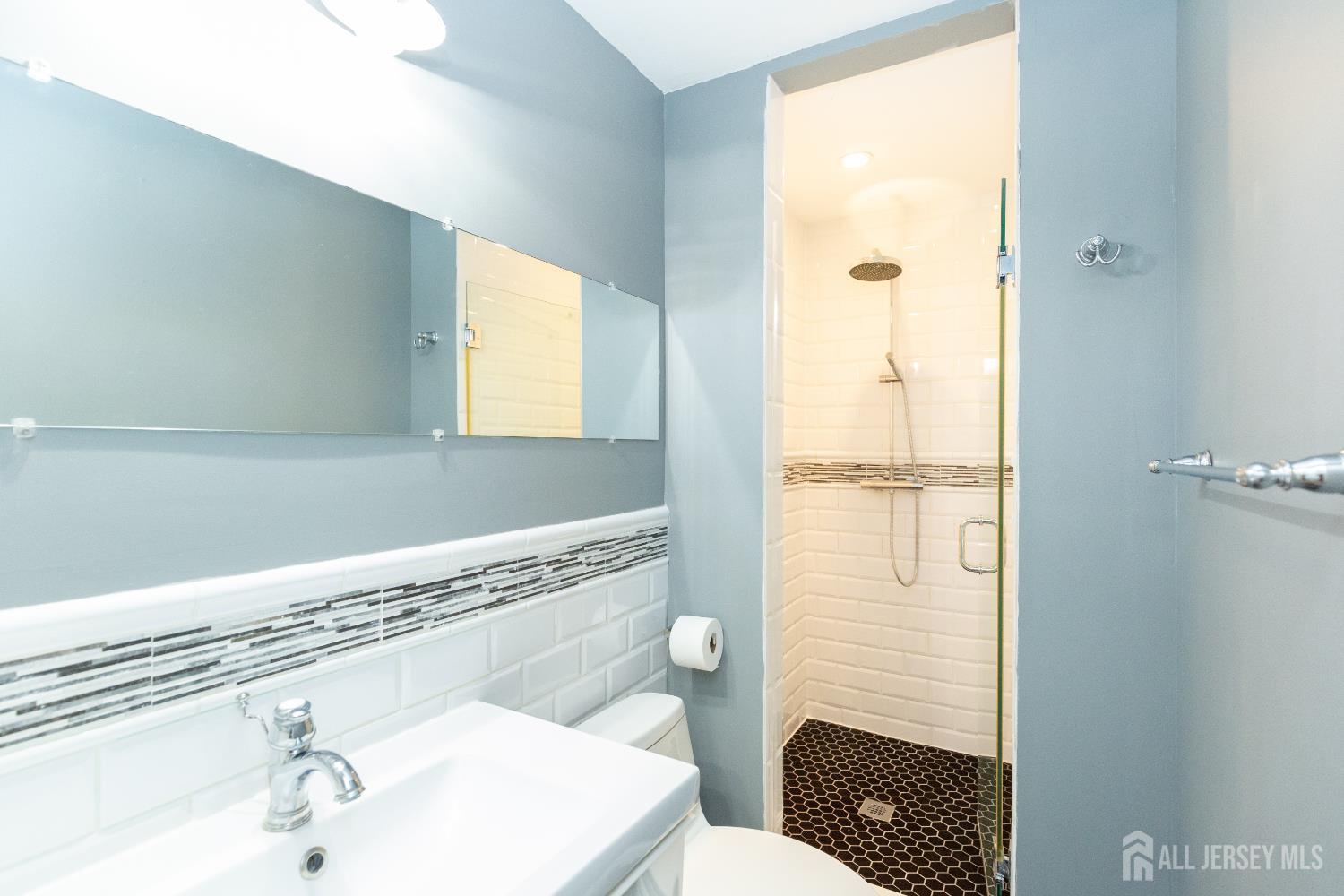 67 Thomas Place Edison, NJ 08837 - Photo 39 of 60
