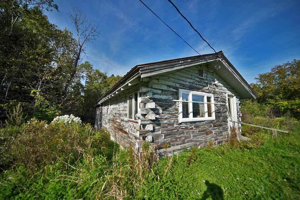 1719 Ludlow Road Houlton, ME 04730 - Photo 9 of 47 1719-ludlow-rd-log-house