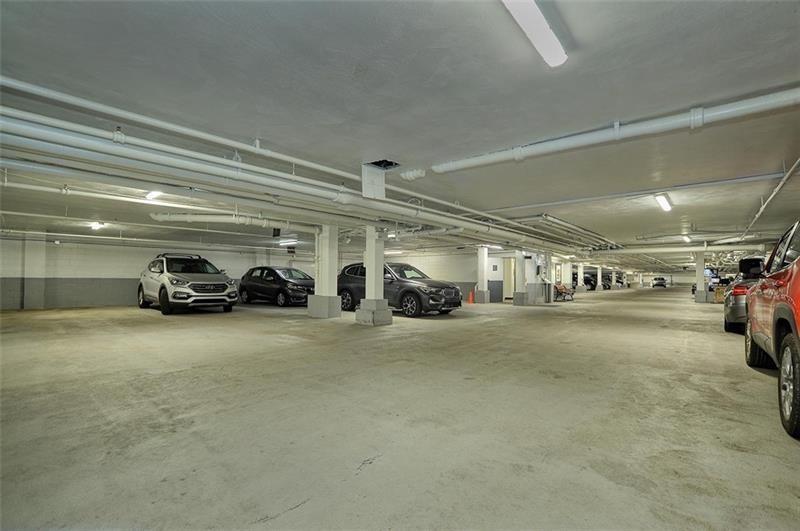5100 Fifth Avenue, Unit 301 Pittsburgh, PA 15232 - Photo 24 of 25 a view of parking area