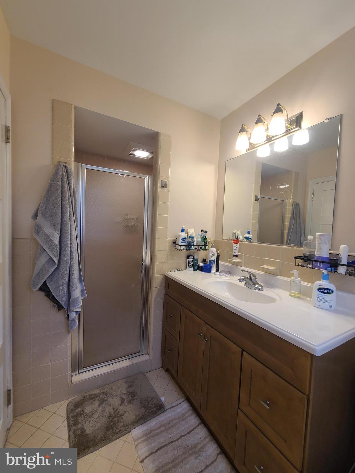 2105 Hemlock Road Norristown, PA 19403 - Photo 55 of 75 Main BR Ensuite Bath #2