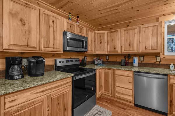 19402 Kalklosch Road Logan, OH 43138 - Photo 19 of 49 treetops-19