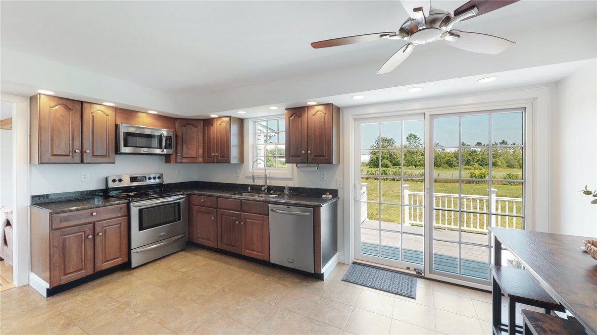 3921 Kingstown Road South Kingstown, RI 02892 - Photo 12 of 42 Kitchen