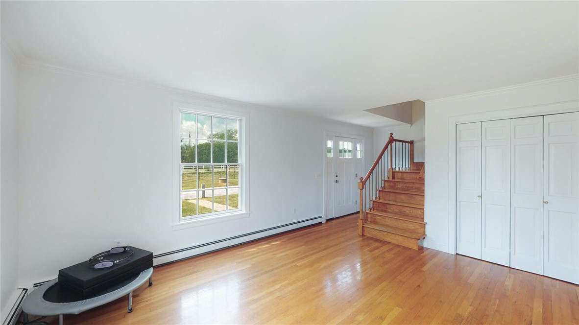 3921 Kingstown Road South Kingstown, RI 02892 - Photo 18 of 42 Living Room