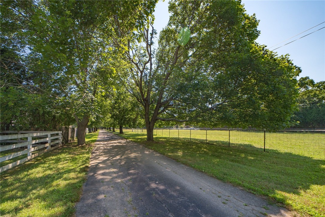 3921 Kingstown Road South Kingstown, RI 02892 - Photo 2 of 42 Long private driveway