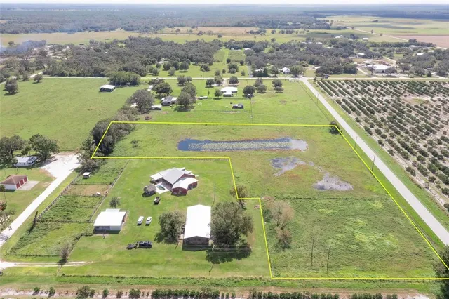 $175,000 | 102 Old State Rte 8, Venus, FL 33960