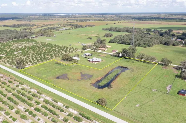 $175,000 | 102 Old State Rte 8, Venus, FL 33960