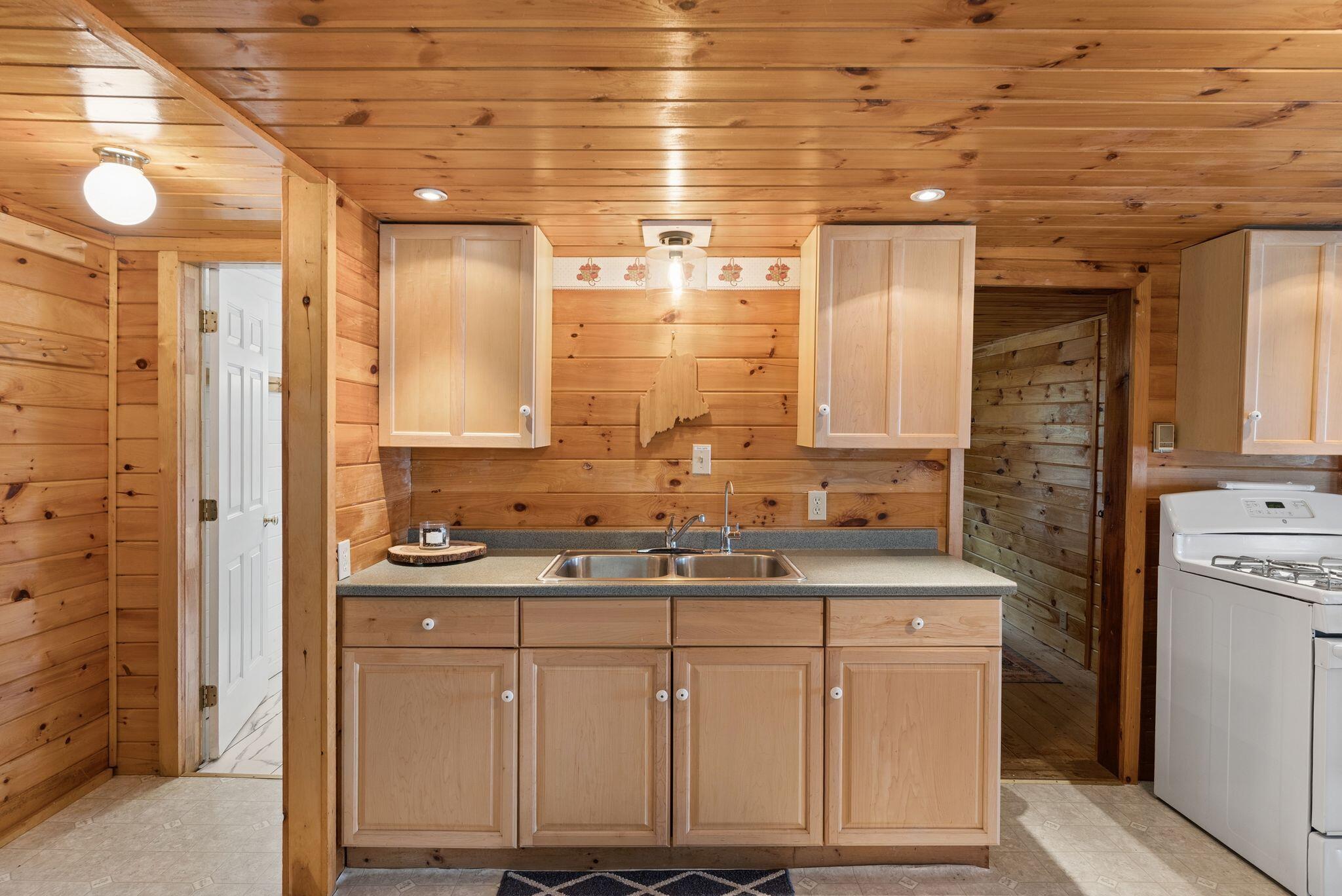 98 Jones Road Vassalboro, ME 04989 - Photo 11 of 72 38_DSC05836