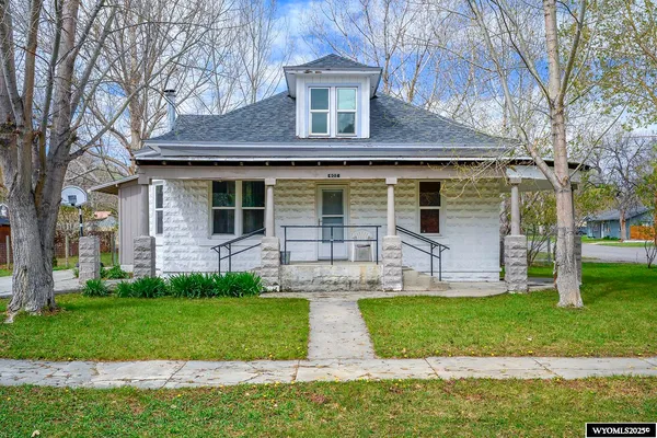 $180,000 | 602 South 6th Street, Basin, WY 82410