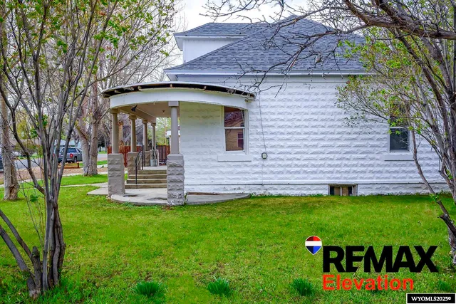 $180,000 | 602 South 6th Street, Basin, WY 82410