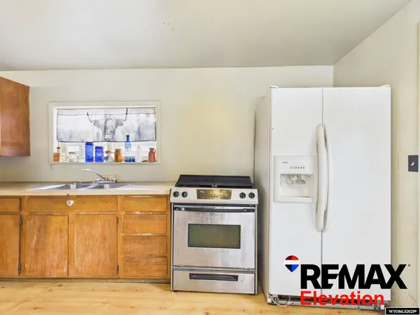 $180,000 | 602 South 6th Street, Basin, WY 82410