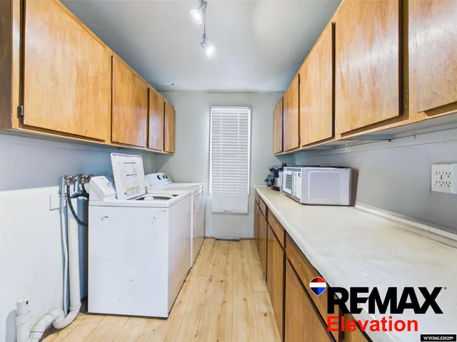 $180,000 | 602 South 6th Street, Basin, WY 82410