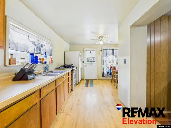 $180,000 | 602 South 6th Street, Basin, WY 82410