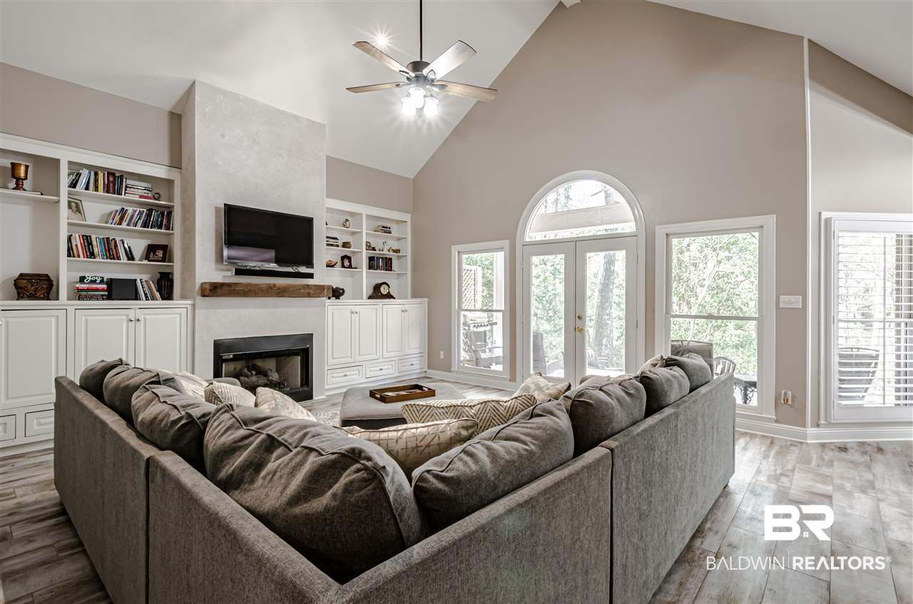 112 Mockingbird Lane Fairhope, AL 36532 - Photo 29 of 50 Vaulted ceilings.