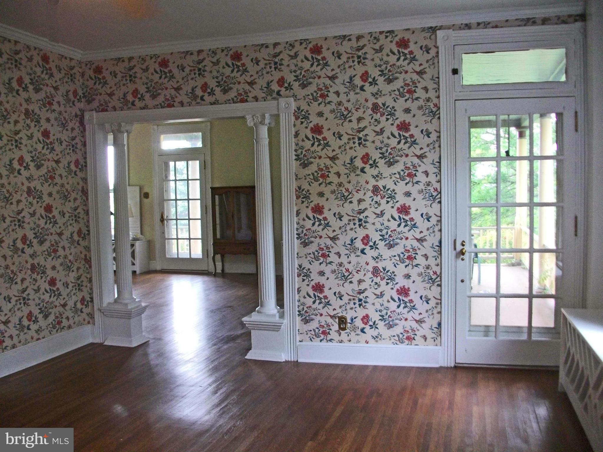 505 Washington Road Westminster, MD 21157 - Photo 12 of 26 Living Room