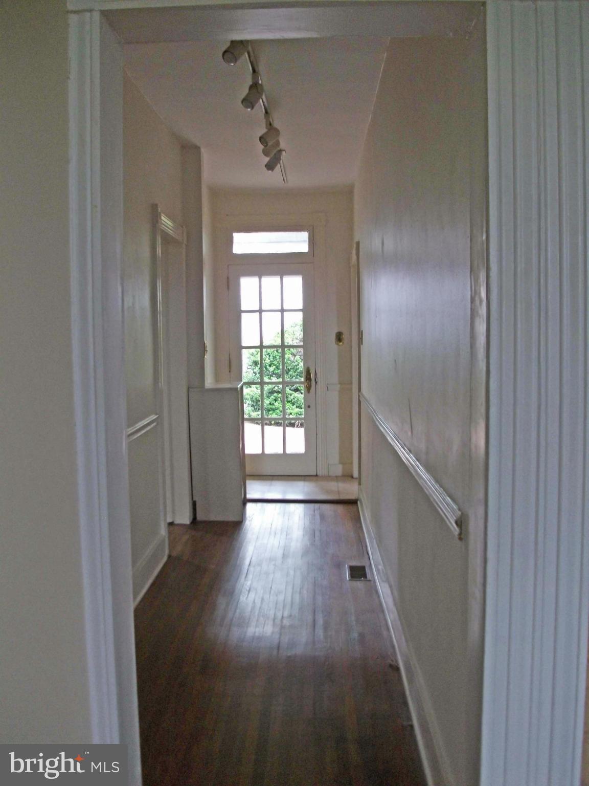 505 Washington Road Westminster, MD 21157 - Photo 7 of 26 Interior (General)