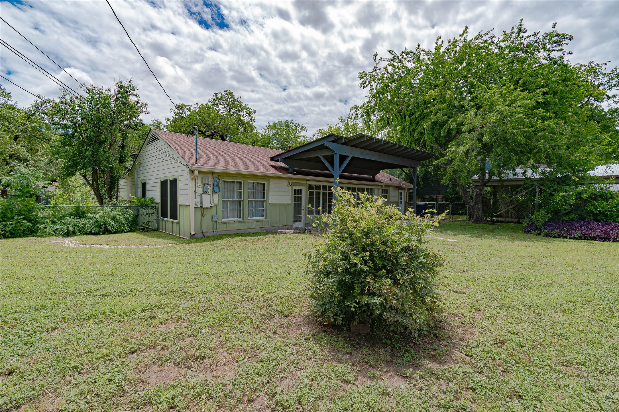 1202 Norwood Road Austin, TX 78722 - Photo 33 of 37