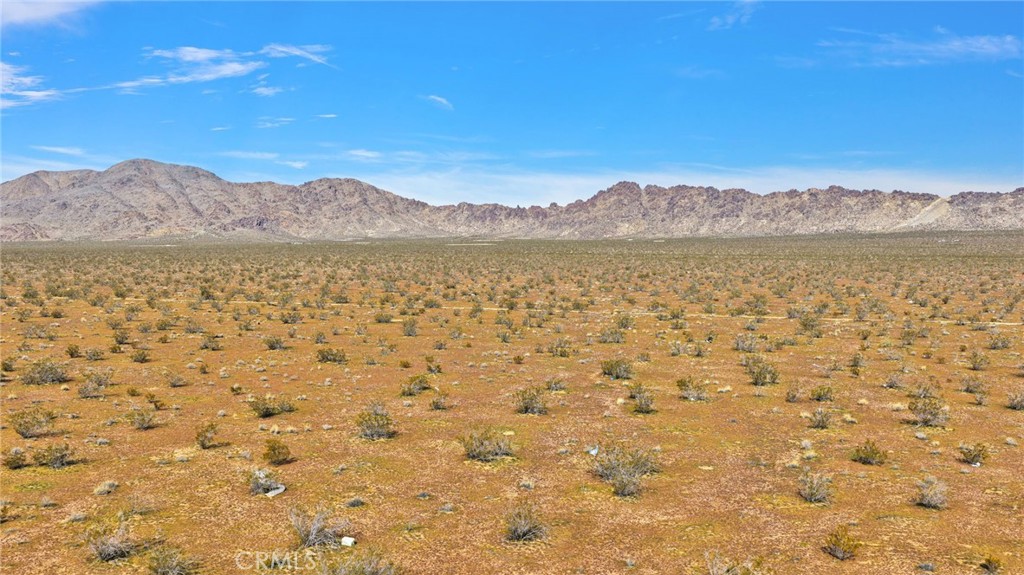 1 Meander Road Lucerne Valley, CA 92356 - Photo 9 of 15