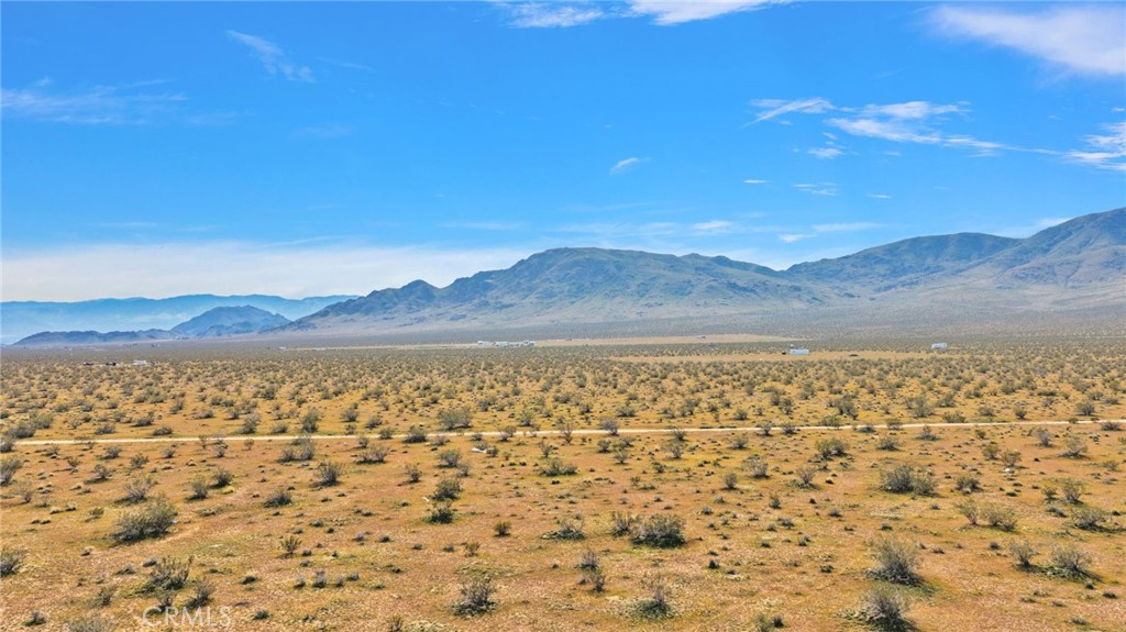 1 Meander Road Lucerne Valley, CA 92356 - Photo 10 of 15