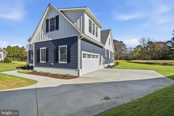 $988,000 | 4 Martz Court, Cape Charles, VA 23310
