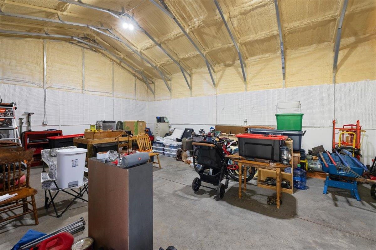 15531 Evergreen Valley Road Timberville, VA 22853 - Photo 25 of 34 a room with furniture and a air conditioner vent