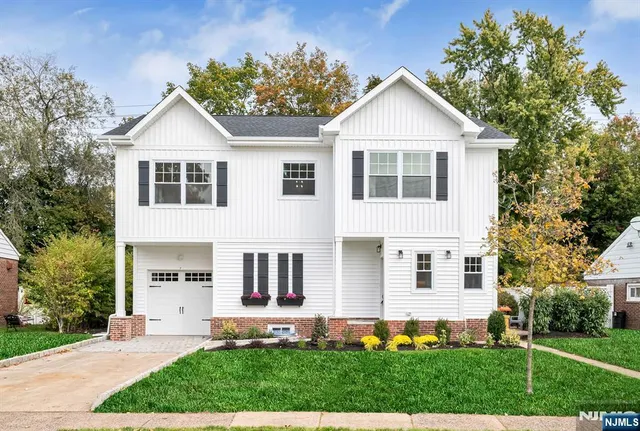$945,000 | 7 Bryson Road, Fair Lawn, NJ 07410