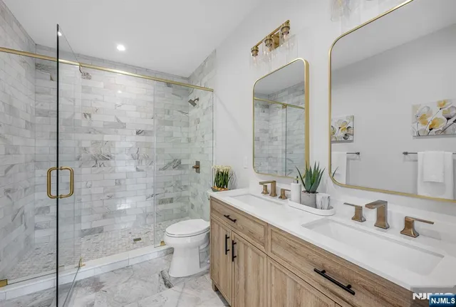 $945,000 | 7 Bryson Road, Fair Lawn, NJ 07410