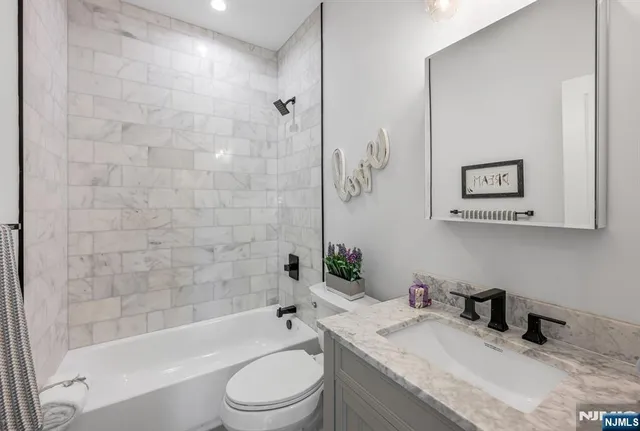 $945,000 | 7 Bryson Road, Fair Lawn, NJ 07410