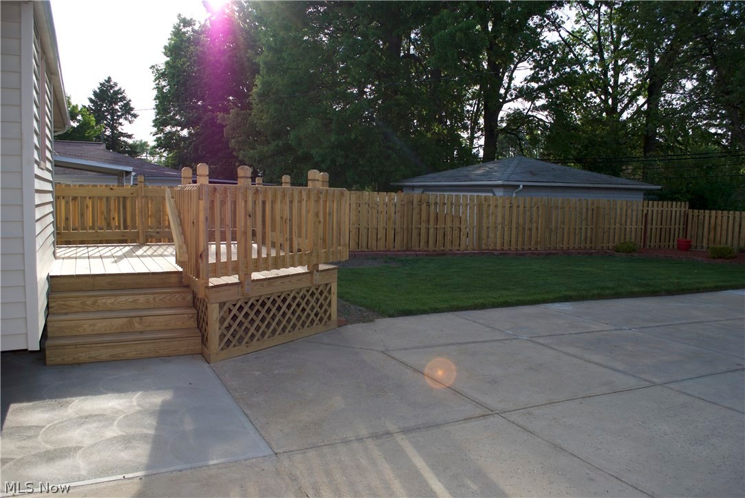 14009 Wheeler Road Maple Heights, OH 44137 - Photo 3 of 25