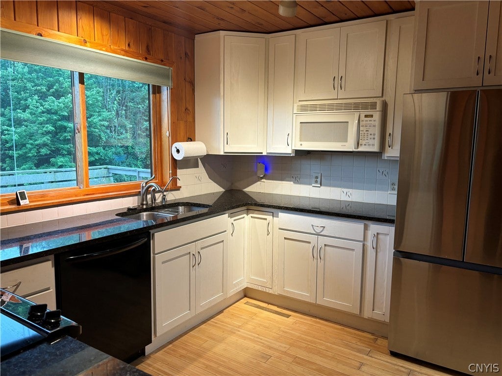 2314 Carson Road Cortland, NY 13045 - Photo 6 of 29 Gallery Image 6