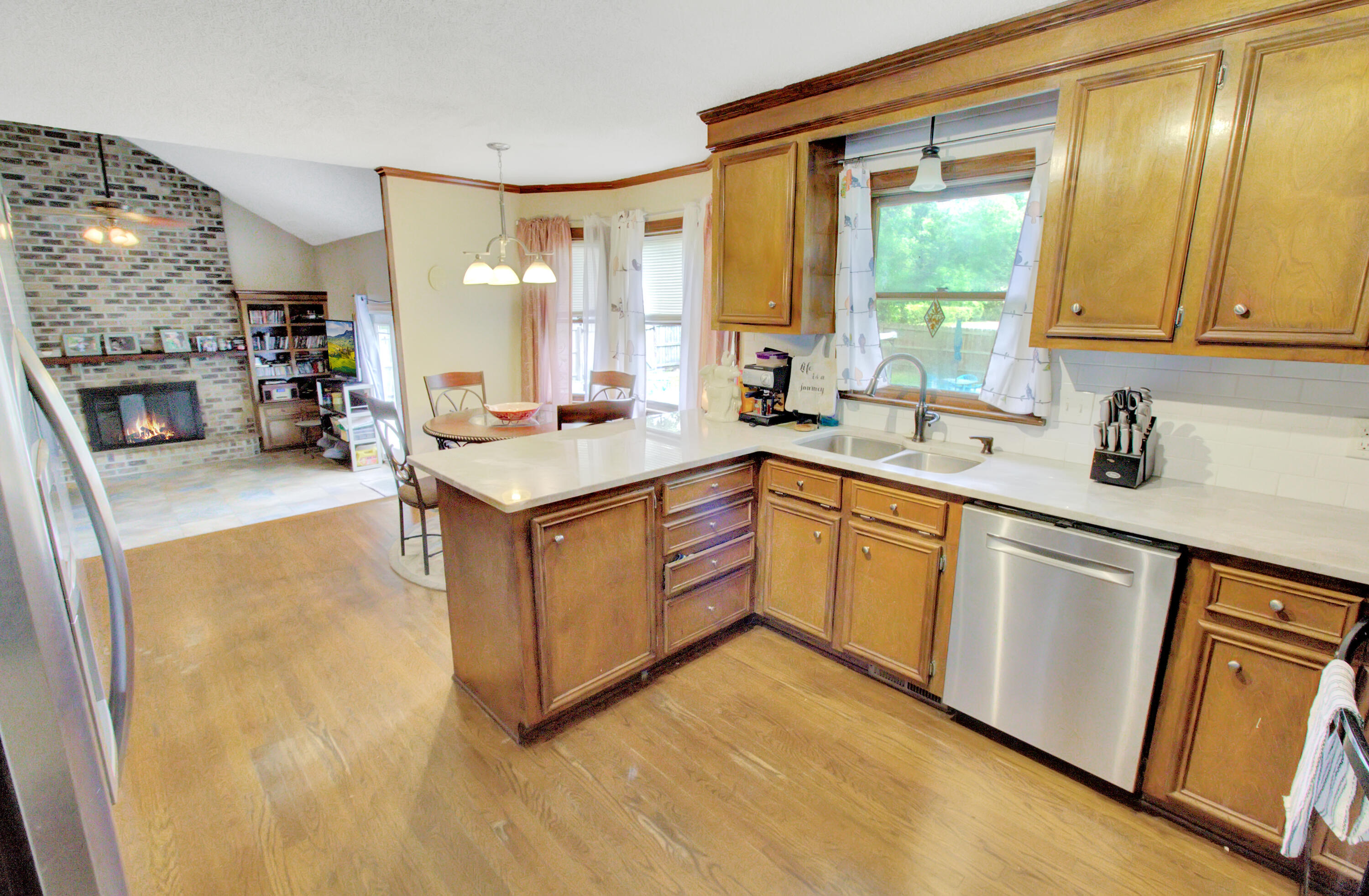 1605 Bacons Bridge Road Summerville, SC 29485 - Photo 5 of 27 IMG_9328_29_30