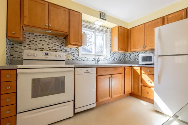 $299,000 | 3 Piscataqua Road, Unit 3, Concord, NH 03301
